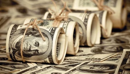 На $2,6 мільярди: Україні може загрожувати дефолт через проблеми з інвесторами США
