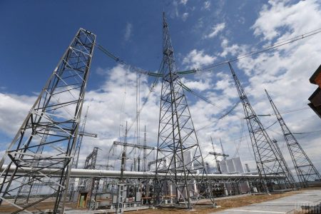 В Україні може виникнути дефіцит електрики влітку: причини