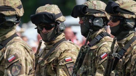 Польща готується до війни: які інструкції видадуть полякам