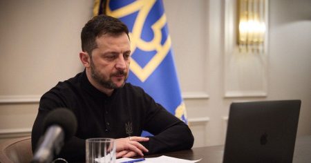 Зеленський підписав закон про 50% знижки на штрафи від ТЦК