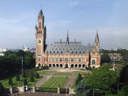 Гаага готується заарештувати 20 російських чиновників