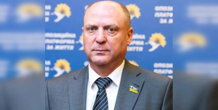 Має п’ять квартир та пекарню: нардеп поскаржився на малу зарплату і захотів компенсації