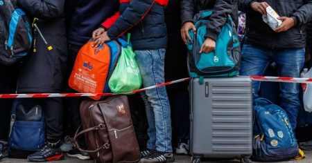 Українців у Польщі чекають важливі зміни: перевірки, штрафи і лікарі