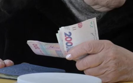 У травні частина українців зможуть отримати одразу дві пенсійні виплати