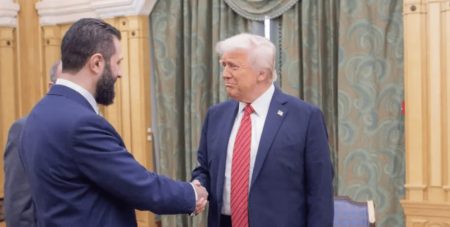 “Молодий, привабливий хлопець”: Дональд Трамп зустрівся з новим президентом Сирії