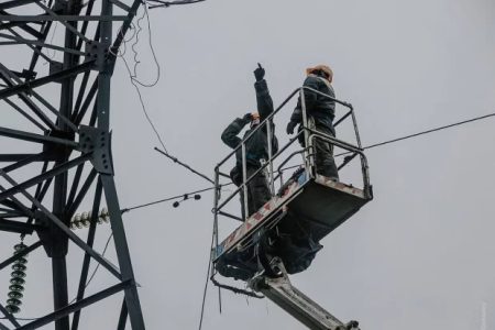 Відключатимуть не лише світло: українців попередили до чого готуватися