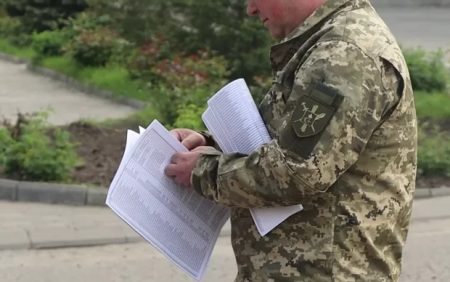 Нова хитрість від ТЦК: українців таємно ставлять на облік в інших регіонах