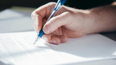 Право на спадок в Україні: в яких випадках родича можуть позбавити майна