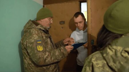 ТЦК масово мобілізують пенсіонерів у жовтні: кому варто готуватись