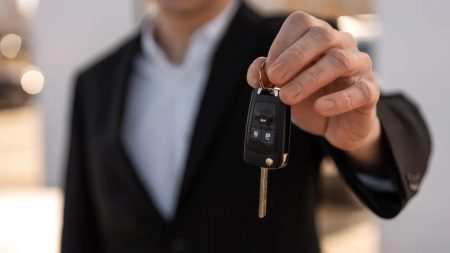 Штраф за нерозмитнене авто 2025: скільки доведеться платити