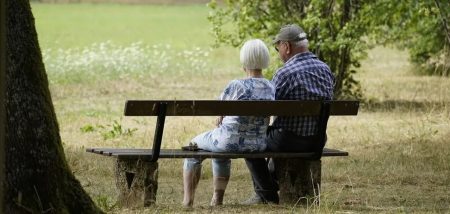 Половина українців не зможе вчасно отримати пенсію: які нові вимоги вводять