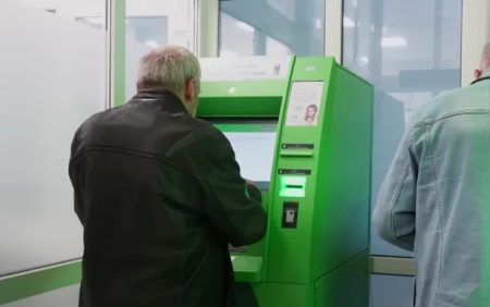 Пенсійні картки потраплять під блокування: кого залишать без грошей