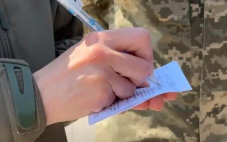 Не покарають і не мобілізують: коли бойову повістку можна проігнорувати