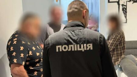 Посадовець ТЦК “погорів” на хабарі: за скільки допомагав ухилитися від мобілізації
