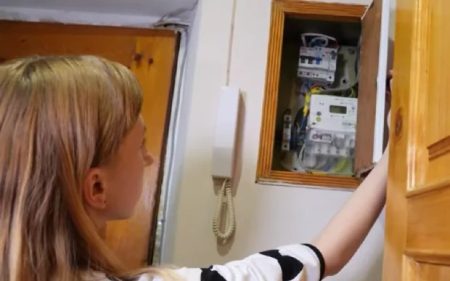 Дорожче 6 грн за кВт: українцям вивернуть кишені новими тарифами на світло