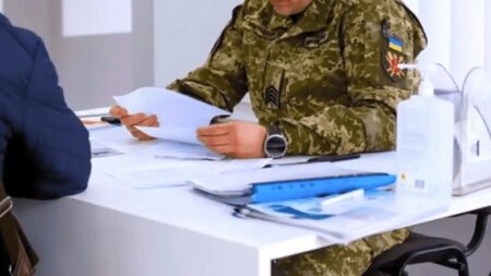 Відстрочка від ТЦК стане дорожчою: хто втратить бронь від мобілізації у 2026 році