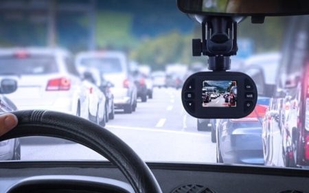В Україні змінили правила для водіїв: володіти авто можна, а сідати за кермо ні