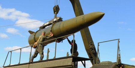 Шість країн НАТО під прицілом: Росія розгорнула “Іскандери” в Калінінграді