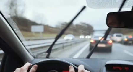 Не поспішайте купувати нові двірники: механіки розкрили справжню причину скрипу