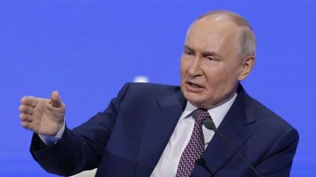 Оточення Путіна б’є на сполох через “змову”: його відмовляють їхати до Будапешта