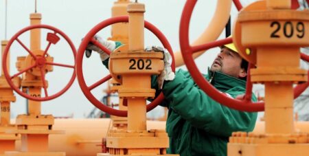 Китай не врятує Кремль: “Газпром” зазнає сильних збитків через низькі ціни на газ