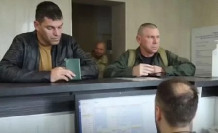 Вже не на вулицях: де ТЦК починають шукати чоловіків та жінок для мобілізації