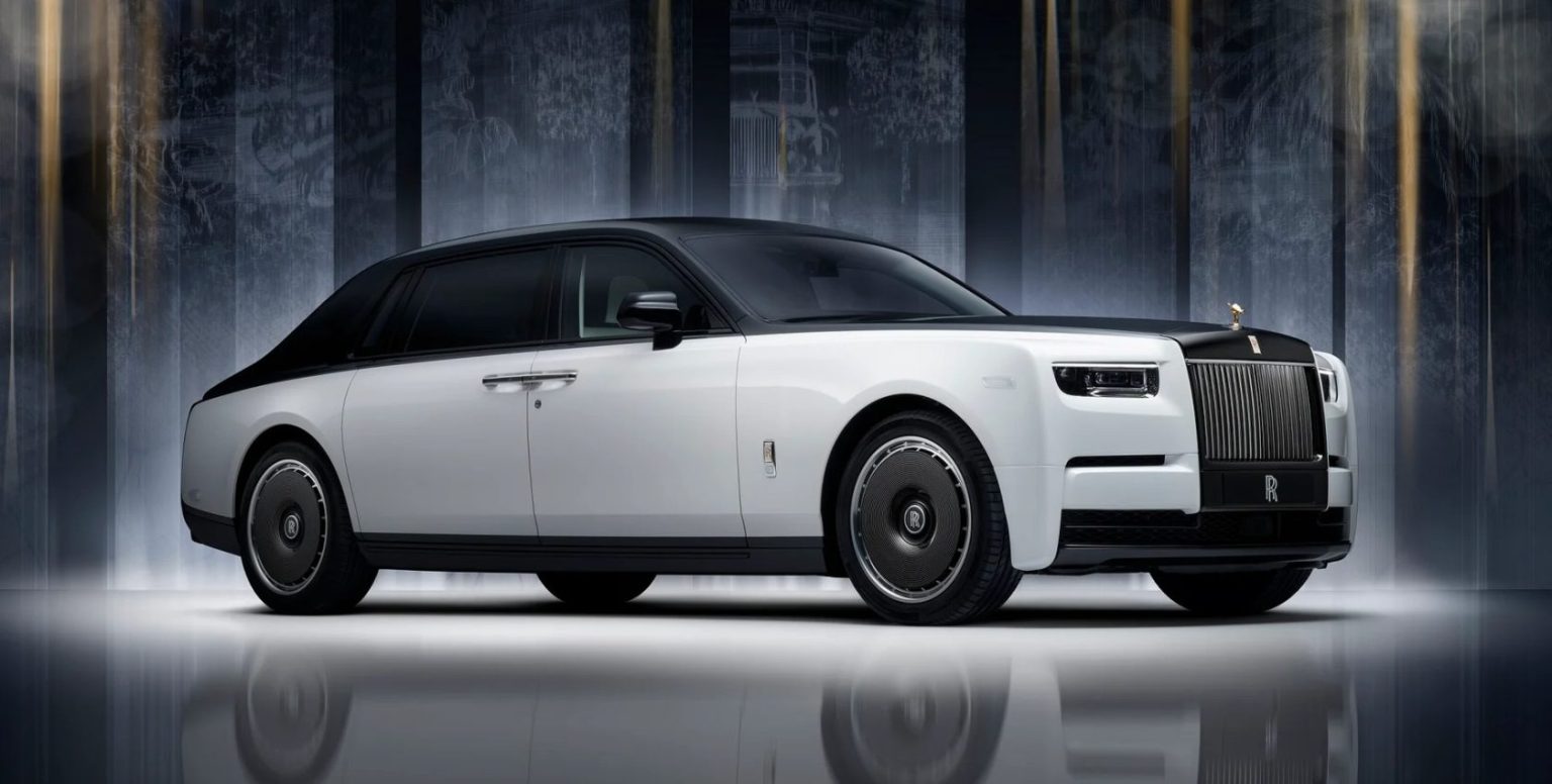 Rolls-Royce презентував найдорожчий і найрозкішніший седан у світі за $3,3 мільйона