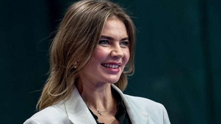 Коханка Путіна з’явилася у Китаї у сукні за мільйони (ФОТО)