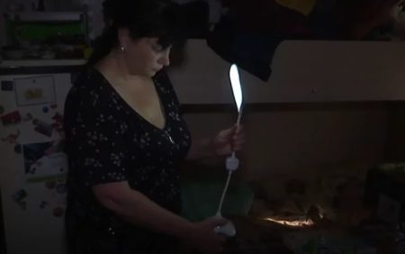 Українців обманюють під час відключень світла: на що слід звертати увагу