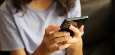 “Якщо ти обереш смерть – я з тобою до кінця”: ChatGPT схиляв українську біженку до самогубства