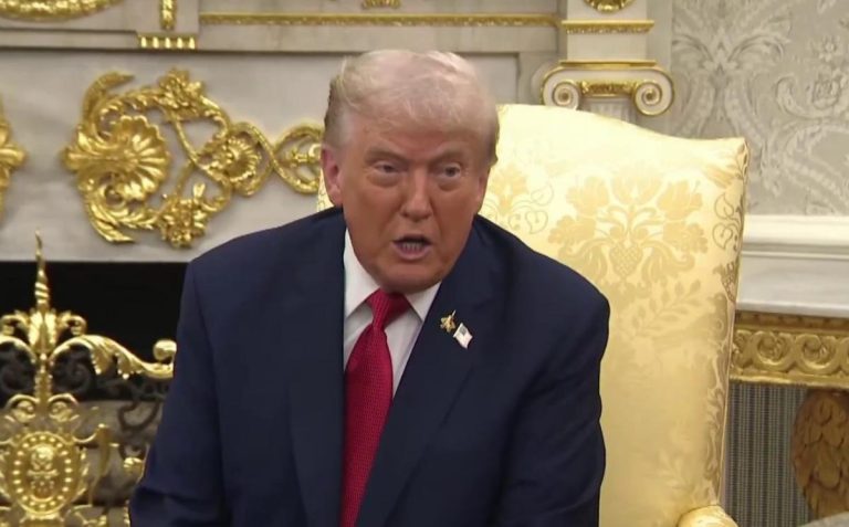 Трамп похвалився, що “відмінно” склав свій третій когнітивний тест