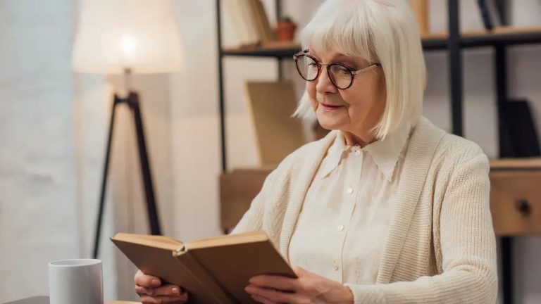 До 10 тисяч гривень при 25 роках стажу: хто з українців може отримати таку пенсію