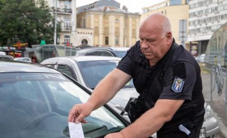 Припаркувалися під будинком — отримали штраф: про що варто знати водіям