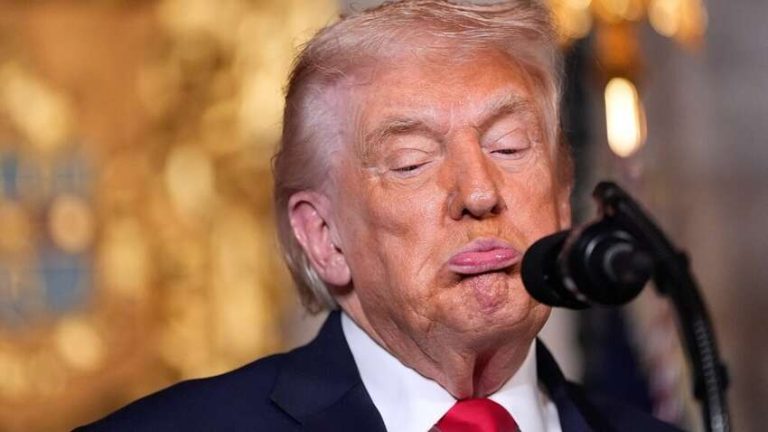 Сонливість та незрозумілі заяви: що було не так з поведінкою Трампа у 2025 році