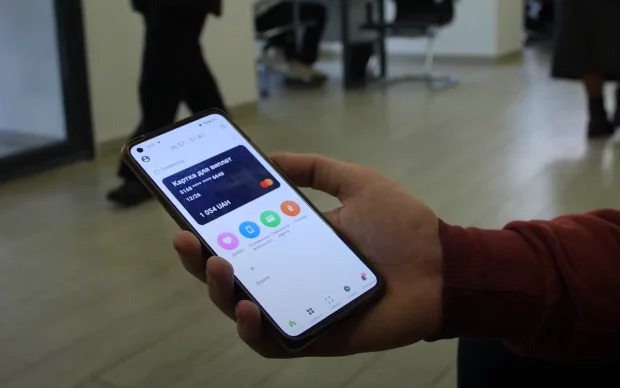 Гроші під контроль: з 2026 року українцям уріжуть карткові перекази, кого торкнуться нові ліміти