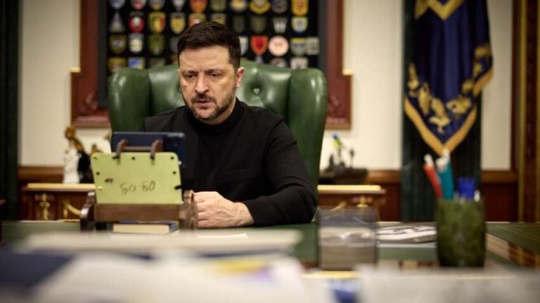 Зеленський розкрив деталі 20-пунктового мирного плану: що готують США та Росія для України