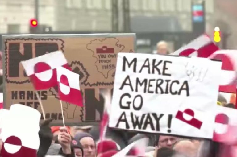 У Гренландії зростають продажі засобів виживання через побоювання військових дій, – CNN