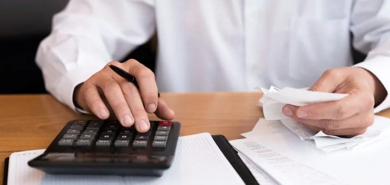 Готуйте документи на перевірку: До українців почнуть масово приходити з податкової