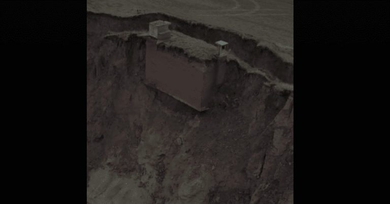 Ядерний бункер через кілька днів може впасти в море: у чому причина