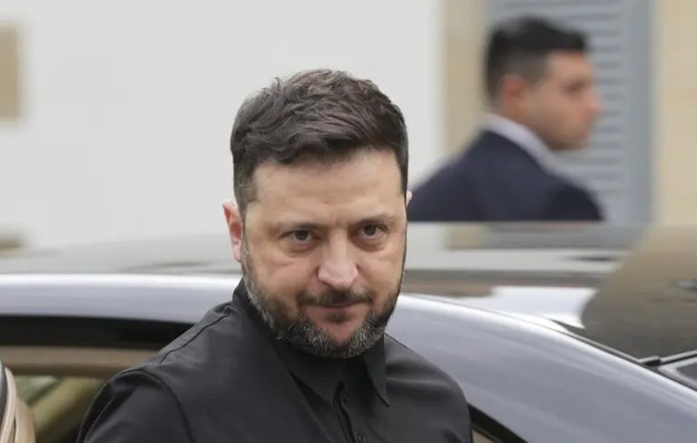 Зеленський на форумі у Давосі висміяв Орбана