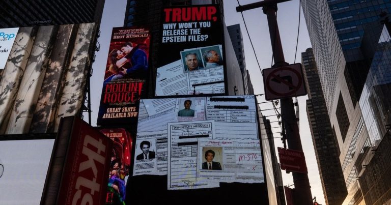 Файли Епштейна: Трампа звинуватили у зґвалтуванні неповнолітньої, а Білл Гейтс підхопив венеричну хворобу