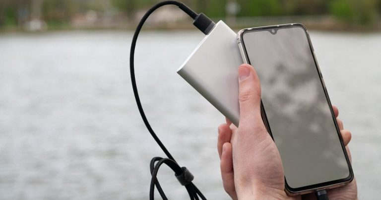 Небезпека павербанків під час відключень світла: яких помилок варто уникати