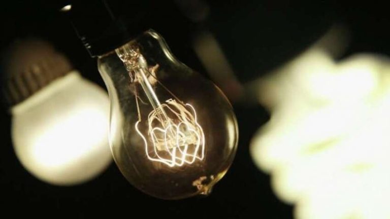 Українців попередили про жорсткі відключення світла: у Раді стривожили заявою