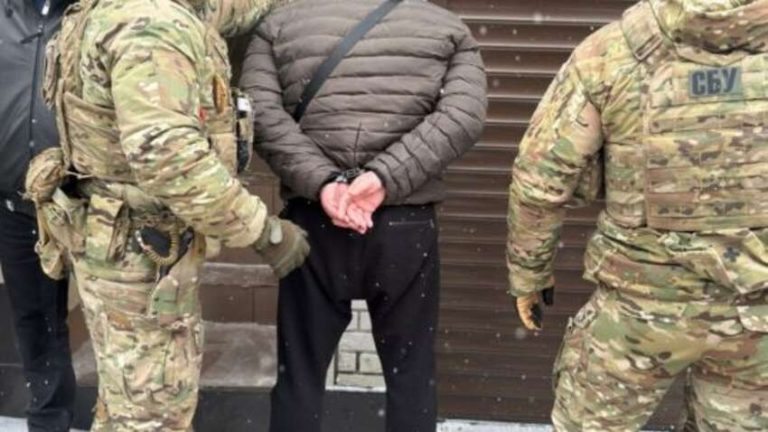 «Захист» за $2000: в Україні викрили псевдоактивістів, які зривали мобілізацію