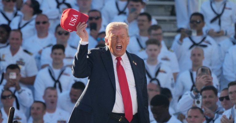 Трамп наказав штучно ущільнити свій розклад через чутки про старіння — CNN