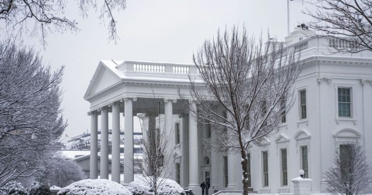 Трамп будує таємний бункер під Білим домом — деталі від CNN