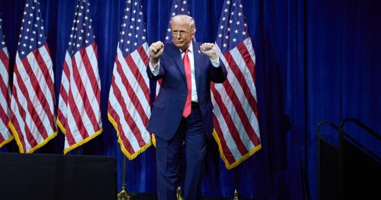 Трамп заявив, що йому не потрібне міжнародне право