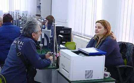 В Україні масово перераховують пенсії: хто може отримати надбавку