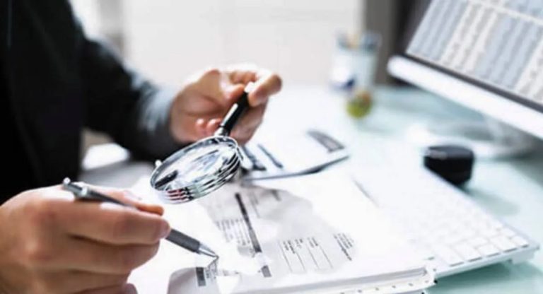 Банки насторожуються миттєво: що не варто писати у призначенні платежу