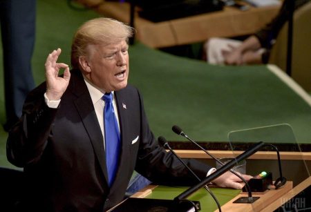 “Світанок ганьби”: Трамп зраджує Україну не просто так, – The Guardian